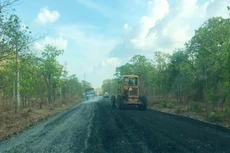 2 gói thầu xây lắp thuộc Dự án Cải tạo, nâng cấp Tỉnh lộ 1 đoạn từ cầu Buôn Ky, TP. Buôn Ma Thuột đến Km49+00, tỉnh Đắk Lắk đang được thi công. Ảnh minh họa: NC st