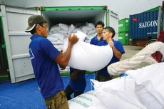 Các nhà thầu trúng thầu cung cấp 6.000 tấn gạo nhập kho dự trữ quốc gia năm 2022 tại Cục Dự trữ Nhà nước Đông Nam Bộ đã hoàn thành hợp đồng ngày 6/5/2022. Ảnh minh họa: Song Lê
