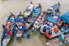 Đến với sản phẩm du lịch sông nước Cần Thơ, du khách có cơ hội khám phá những giá trị tiêu biểu nhất của vùng Đồng bằng sông Cửu Long nói chung và TP. Cần Thơ nói riêng. Ảnh: Trần Minh Lương