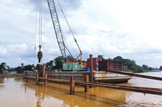 Thiếu mặt bằng, nhà thầu chưa thể đẩy nhanh thi công Dự án Xây dựng đường trục trung tâm TP. Biên Hòa đoạn từ đường Võ Thị Sáu đến đường Đặng Văn Trơn. Ảnh: Ngọc Tuấn