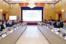 Toàn cảnh buổi làm việc giữa Bộ trưởng Bộ Kế hoạch và Đầu tư Nguyễn Chí Dũng và Đoàn doanh nghiệp cấp cao Hội đồng Kinh doanh Hoa Kỳ - ASEAN