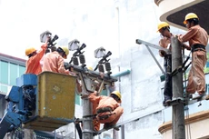 Tình hình cung ứng điện các tháng mùa khô năm 2023 đối mặt với nhiều khó khăn. Ảnh: Nhã Chi