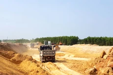 Trên công trường Dự án thành phần đoạn Quảng Ngãi - Hoài Nhơn thuộc cao tốc Bắc - Nam phía Đông giai đoạn 2021 - 2025