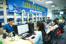 Đấu thầu qua mạng giúp chủ đầu tư, bên mời thầu, nhà thầu tiết kiệm nhiều chi phí, nhân lực, thời gian so với đấu thầu trực tiếp. Ảnh: Lê Tiên