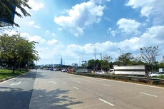 Dự án Mở rộng nút giao thông An Phú vẫn “im hơi lặng tiếng” sau gần 2 tháng khởi công. Ảnh: Ngọc Tuấn