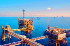 Việc mở rộng đối tượng áp dụng của Luật Đầu thầu có thể ảnh hưởng đến sự linh hoạt và hiệu quả hoạt động của các doanh nghiệp mà doanh nghiệp nhà nước nắm giữ trên 50% vốn điều lệ. Ảnh: St