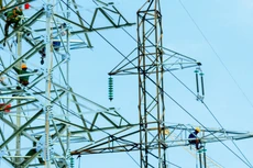 Tiến độ một số dự án nguồn và lưới điện chưa đáp ứng yêu cầu. Ảnh: Nhã Chi