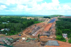 Tính tới 31/1/2023, tổng số vốn giải ngân của Dự án Cao tốc Bắc - Nam phía Đông giai đoạn 2021 - 2025 là 9.409,2 tỷ đồng. Ảnh: Lê Tiên