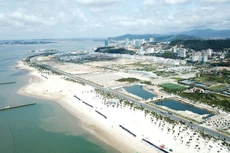 Khi triển khai một dự án đầu tư trên đất cần phân tích thấu đáo chi phí - lợi ích về cả 3 mặt kinh tế, xã hội, môi trường. Ảnh: Lê Tiên