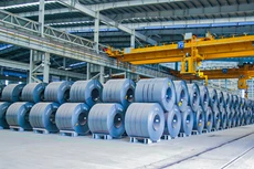 Giá thép cuộn tiến sát mốc 16 triệu đồng/tấn