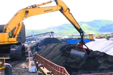 Dự án Lựa chọn nhà thầu cung cấp dịch vụ vận tải, bốc xếp, chế biến than năm 2023 tại Công ty CP Năng lượng và Môi trường VICEM có 11 gói thầu. Ảnh: NC st