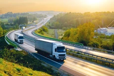 Hệ thống hạ tầng giao thông đường bộ có năng lực thông hành lớn, tốc độ cao, dọc - ngang thông suốt, liên hoàn sẽ tạo động lực mới, nâng tầm sự phát triển của vùng Đồng bằng sông Cửu Long. Ảnh minh họa