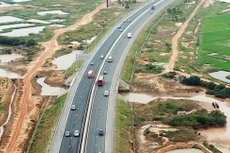 Tuyến cao tốc Đồng Đăng - Trà Lĩnh là dự án quan trọng, khi hoàn thành sẽ tạo động lực thúc đẩy phát triển tiềm năng kinh tế cửa khẩu và du lịch của tỉnh Cao Bằng. Ảnh minh họa: Lê Tiên