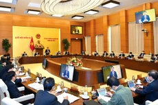 Ủy ban Thường vụ Quốc hội đã nhất trí tổ chức kỳ họp bất thường của Quốc hội vào đầu năm 2022 và sau đợt 2 của Phiên họp thứ 6 sẽ trình Bộ Chính trị về nội dung này. Ảnh: Quang Khánh