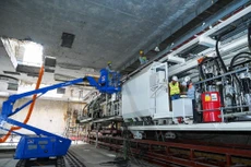 Việc xây dựng đơn giá, định mức phù hợp với trang thiết bị, công nghệ, vật liệu, vật tư mới giúp tiết kiệm thời gian, nâng cao hiệu quả kinh tế của dự án. Ảnh: Lê Hiếu