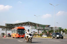 Năm 2020 và năm 2021, số thu phí dịch vụ sử dụng đường bộ giảm mạnh do ảnh hưởng bởi dịch bệnh Covid-19, đặc biệt trong thời gian giãn cách xã hội. Ảnh: Lê Tiên