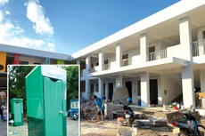 Hồ sơ mời thầu bị nhà thầu phản ứng khi đưa ra yêu cầu tréo ngoe về nhà vệ sinh lưu động, số lượng nhân sự lớn và đưa công nhân vào mục nhân sự chủ chốt. Ảnh minh họa: Nhã Chi