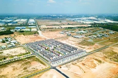 Năm 2020, có tổng số 299 dự án đầu tư có sử dụng đất với tổng mức đầu tư khoảng 344.179 tỷ đồng và tổng diện tích đất khoảng 14.800 ha. Ảnh: Nhã Chi