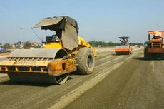 Gói thầu số 19 Thi công xây dựng công trình đường ven sông Hậu, huyện Cầu Kè, tỉnh Trà Vinh có giá dự toán 139,811 tỷ đồng. Ảnh minh họa: Tường Lâm