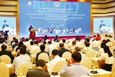 Bộ trưởng Bộ Kế hoạch và Đầu tư Nguyễn Chí Dũng phát biểu tại Diễn đàn Cải cách và Phát triển Việt Nam 2020. Ảnh: Lê Tiên