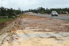 Nhà thầu phản ánh, Bên mời thầu không công khai đầy đủ HSMT trên Hệ thống mạng đấu thầu quốc gia, gây khó cho nhà thầu trong quá trình chuẩn bị HSDT. Ảnh: Nhã Chi