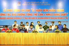 Giám đốc 7 gói thầu và BSR ký giao ước thi đua 51 ngày đêm
hoàn thành bảo dưỡng tổng thể lần 4 Nhà máy Lọc dầu Dung Quất