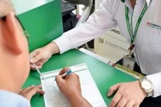 Mức lãi suất cho vay tài chính tiêu dùng phổ biến mà các
công ty tài chính áp dụng là 40 - 50%/năm, một số trường hợp lãi suất cho vay
lên đến 85%/năm