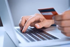 Trong 6 tháng đầu năm 2020, số lượng giao dịch qua kênh Internet là hơn 200 triệu giao dịch, với giá trị khoảng 12,9 triệu tỷ đồng