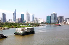 Bình quân hàng năm giai đoạn 2011 - 2019, cả 4 vùng kinh tế trọng điểm đóng góp 72,95% vào tốc độ tăng bình quân GDP của toàn bộ nền kinh tế. Ảnh: Lê Tiên