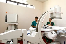 Hình thức xã hội hóa đầu tư lĩnh vực y tế nhận được sự quan tâm của nhiều nhà đầu tư. Ảnh: Trần Sơn