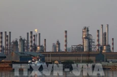Một cơ sở khai thác dầu ở Iran. Ảnh: IRNA/TTXVN