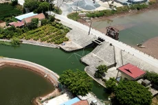 Dự án Hệ thống thủy lợi Nam Bến Tre là một trong các dự án trọng điểm về quản lý nước, ứng phó lâu dài với xâm nhập mặn, đang được triển khai tại tỉnh Bến Tre. Ảnh: Phú An