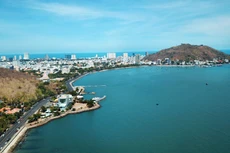 Các tỉnh vùng Đông Nam Bộ có độ mở và hội nhập quốc tế lớn nên kinh - tế xã hội chịu nhiều tác động tiêu cực do dịch bệnh Covid-19 gây ra. Ảnh: Lê Tiên