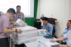 Có 3 nhà thầu nộp hồ sơ đúng quy định để tham dự thầu Gói thầu
XL.03A Thi công cọc khoan nhồi và bệ các trụ nhịp chính dây văng từ trụ T14 đến
trụ T17 của cầu Mỹ Thuận 2