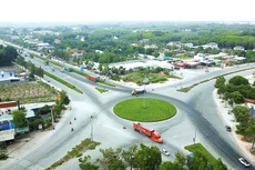 Dự án Đường Mỹ Phước - Tân Vạn kết nối tỉnh Bình Dương và
TP.HCM do Tổng công ty Becamex IDC làm chủ đầu tư. Ảnh: Lê Tiên