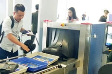 Gói thầu bị kiến nghị do Công ty Quản lý bay miền Bắc làm bên mời thầu, có nội dung cung cấp và lắp đặt 2 máy soi chiếu hành lý và 2 cổng từ. Ảnh minh họa: Thanh Bình
