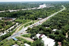 Vĩnh Long mời gọi đầu tư 10 dự án xây dựng các khu, cụm công nghiệp với tổng vốn đầu tư hơn 7.000 tỷ đồng. Ảnh: Nhã Chi