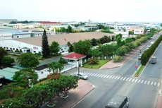 Với thành công trong khống chế và kiểm soát dịch bệnh
Covid-19, Việt Nam đang được đánh giá là đất nước an toàn, điểm đến đầu tư hấp
dẫn. Ảnh: Lê Tiên