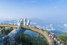 Vai trò “xương sống” của du lịch với kinh tế Đà Nẵng