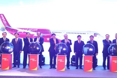Lãnh đạo cấp cao Việt Nam và Trung Quốc cùng lãnh đạo Vietjet thực hiện nghi thức kỷ niệm 5 năm Vietjet mở đường bay đến Trung Quốc
