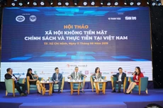 Vietjet tiên phong ứng dụng không dùng tiền mặt