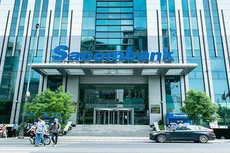 Sacombank rao bán cổ phiếu liên quan gia đình ông Trầm Bê