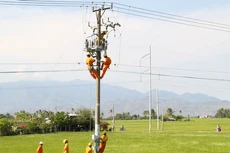 Hệ thống lưới điện nông thôn không ngừng được đầu tư cải tạo, nâng cấp