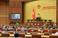 Chủ nhiệm Ủy ban Tài chính - Ngân sách Nguyễn Phú Cường trình bày Báo cáo thẩm tra về đề xuất chuyển nguồn kinh phí phòng chống dịch Covid-19 năm 2021 sang năm 2022