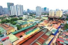 Dự thảo Nghị quyết của Quốc hội đề xuất ưu tiên thí điểm cho phép dự án phát triển nhà ở tại khu đất thực hiện dự án thuộc đất phi nông nghiệp (không phải là đất ở) như nhà máy, trường học… thuộc diện phải di dời. Ảnh minh hoạ: Internet