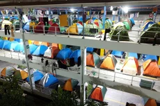 Khó khăn lớn nhất trong việc triển khai “3 tại chỗ” là cơ sở hạ tầng của DN không đủ điều kiện đáp ứng công tác phòng chống dịch, chi phí thực hiện lớn... Ảnh: Internet