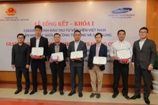 5 trong số 25 chuyên gia Việt Nam được đào tạo từ chương trình này (ảnh: internet)