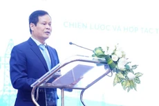 Ông Hoàng Tiến Dũng, Cục trưởng Cục Điện lực và Năng lượng tái tạo thuộc Bộ Công Thương phát biểu tại Tọa đàm 