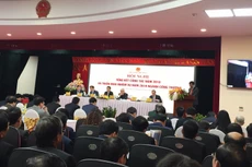 Thứ trưởng Bộ Công Thương Hoàng Quốc Vượng báo cáo về việc xử lý các dự án yếu kém của Ngành tại Hội nghị ngày 17/1/2018.