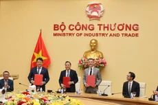 Lễ ký Biên bản bàn giao và tiếp nhận Nhà máy điện BOT Phú Mỹ 2.2 (ảnh: BCT)
